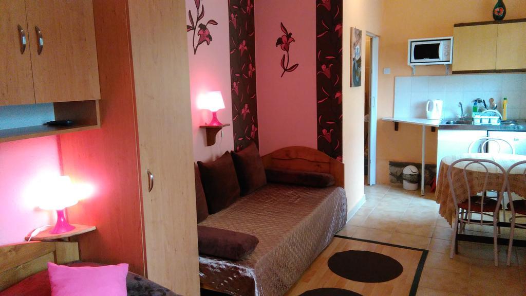 Castello Vendeg Es Apartmanhaz 에게르 객실 사진