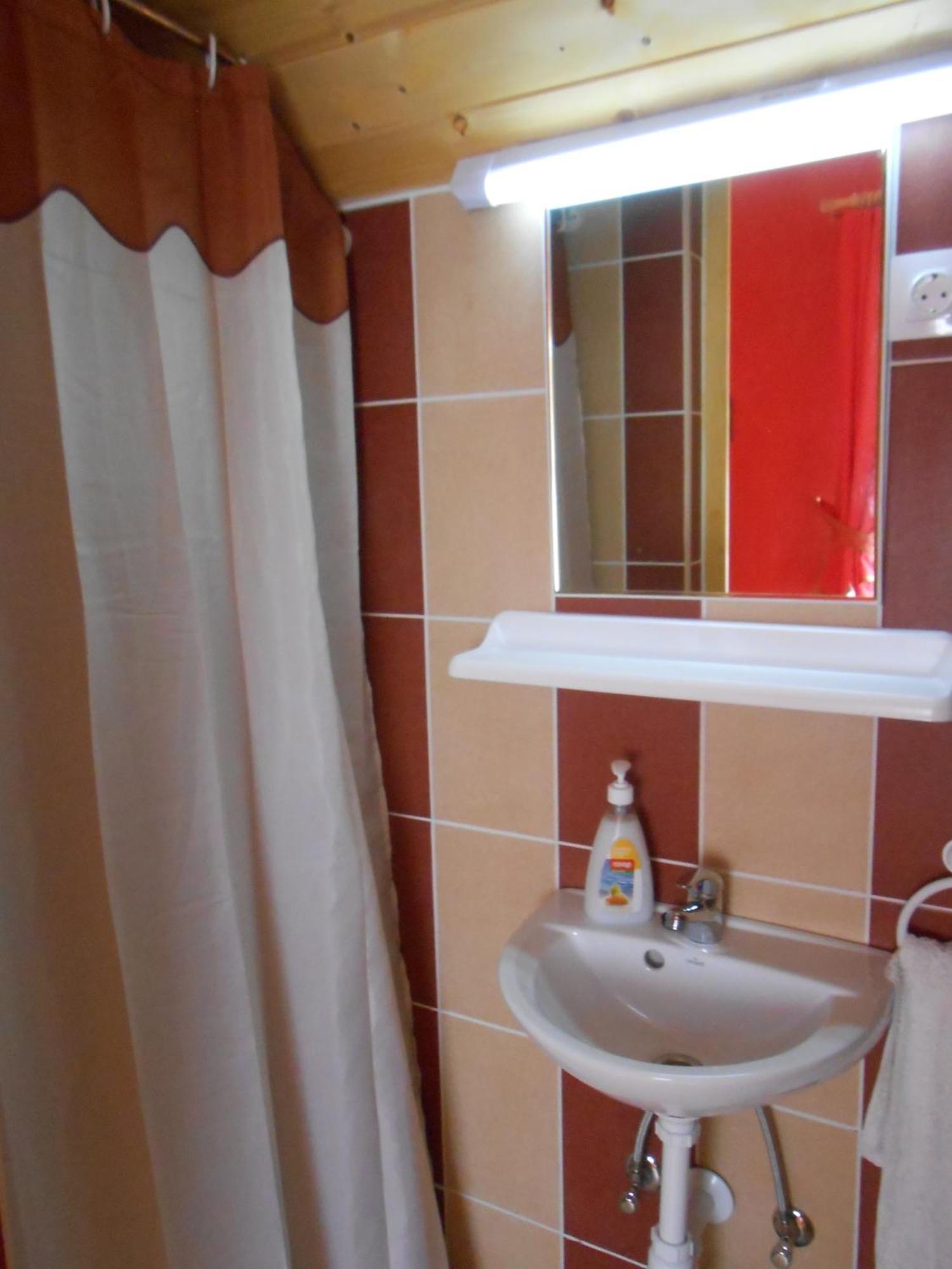 Castello Vendeg Es Apartmanhaz 에게르 객실 사진